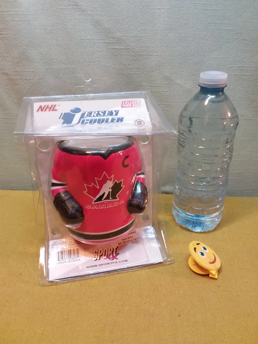 🏒 🆕 Sport FX NHL Canada Jersey Beer Bottle Cooler 🍺