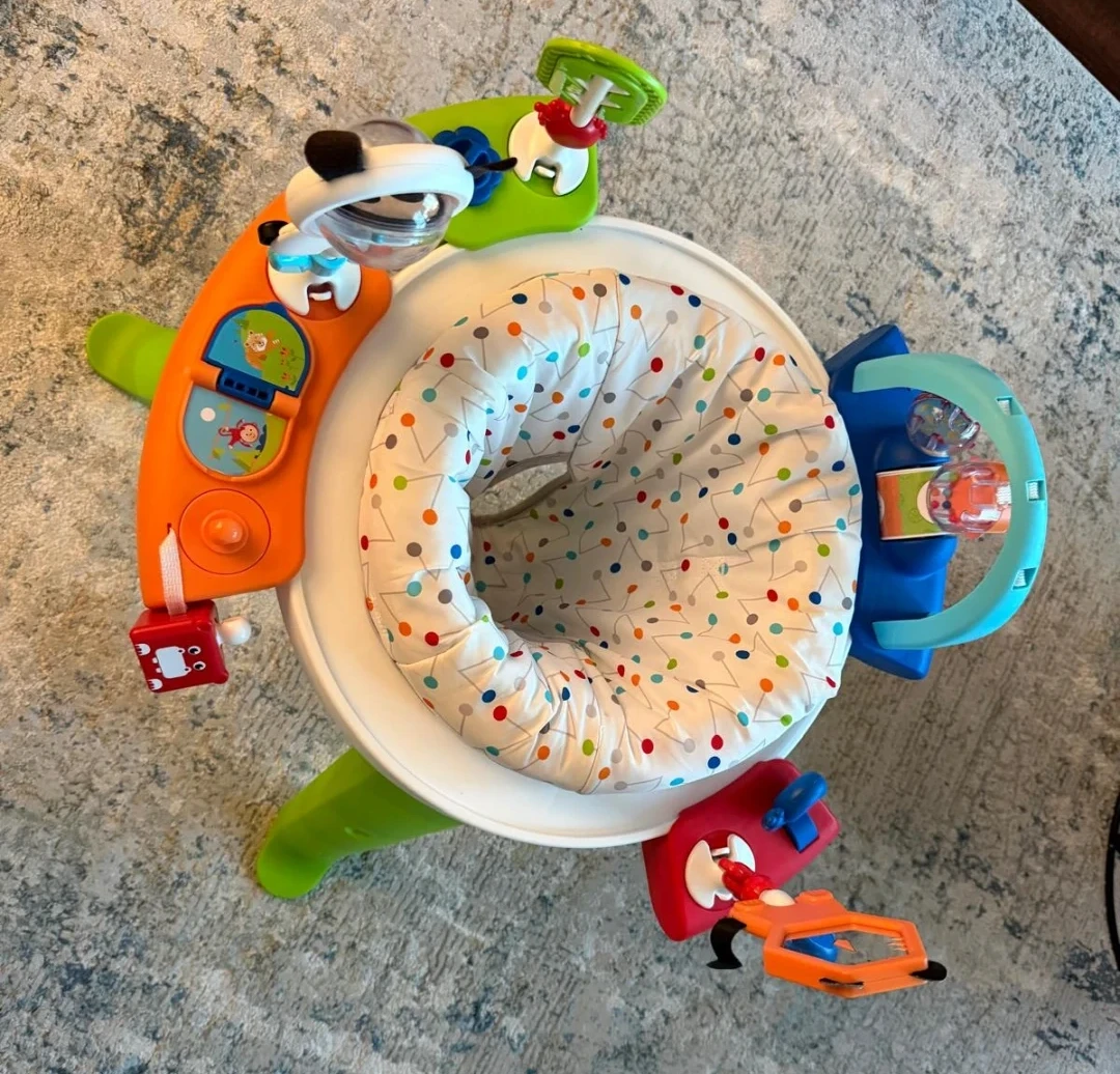 Fisher Price - Baby Standing Activity Center - photo 2