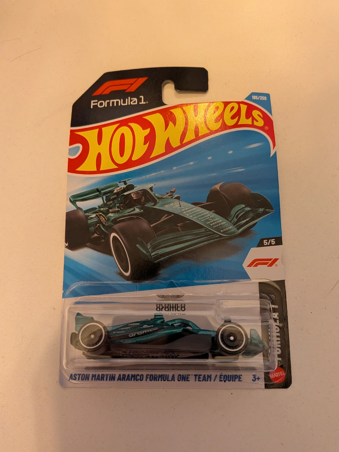 Hot Wheels Aston Martin Aramco Formula 1 Team - photo 2