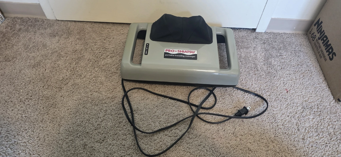 Pro-Shiatsu Portable Kneading Massager Model 9234TV