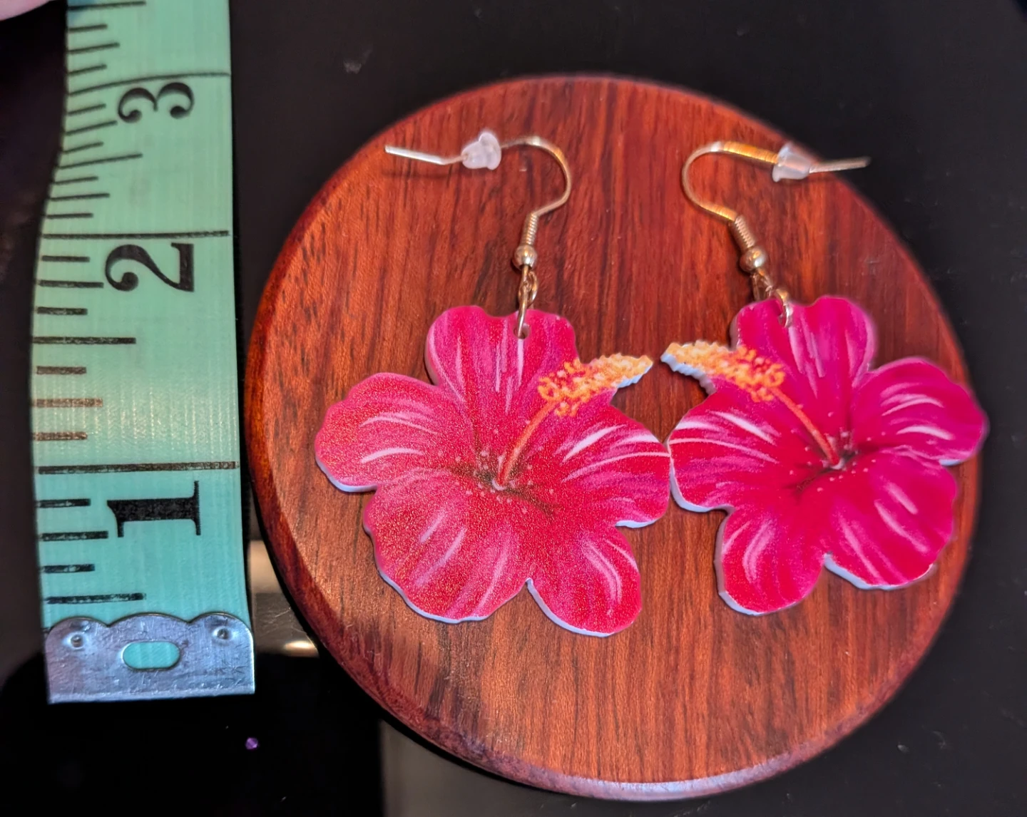 FREE 🥕 Hibiscus Flower Acrylic Earrings - photo 3
