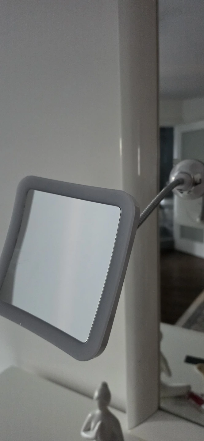 Square LED Makeup Mirror - photo 2