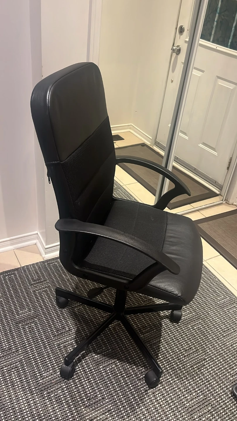 Black Office Chair