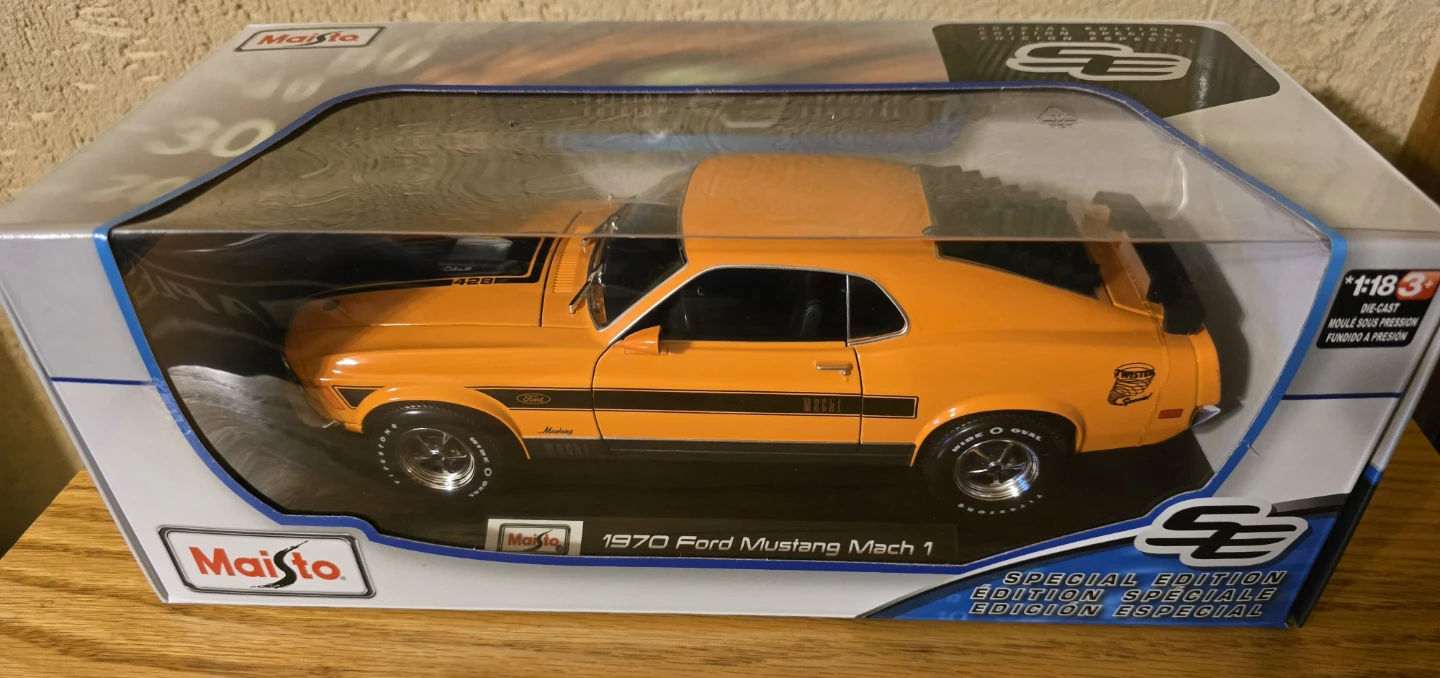 1:18 1970 Ford Mustang Mach 1