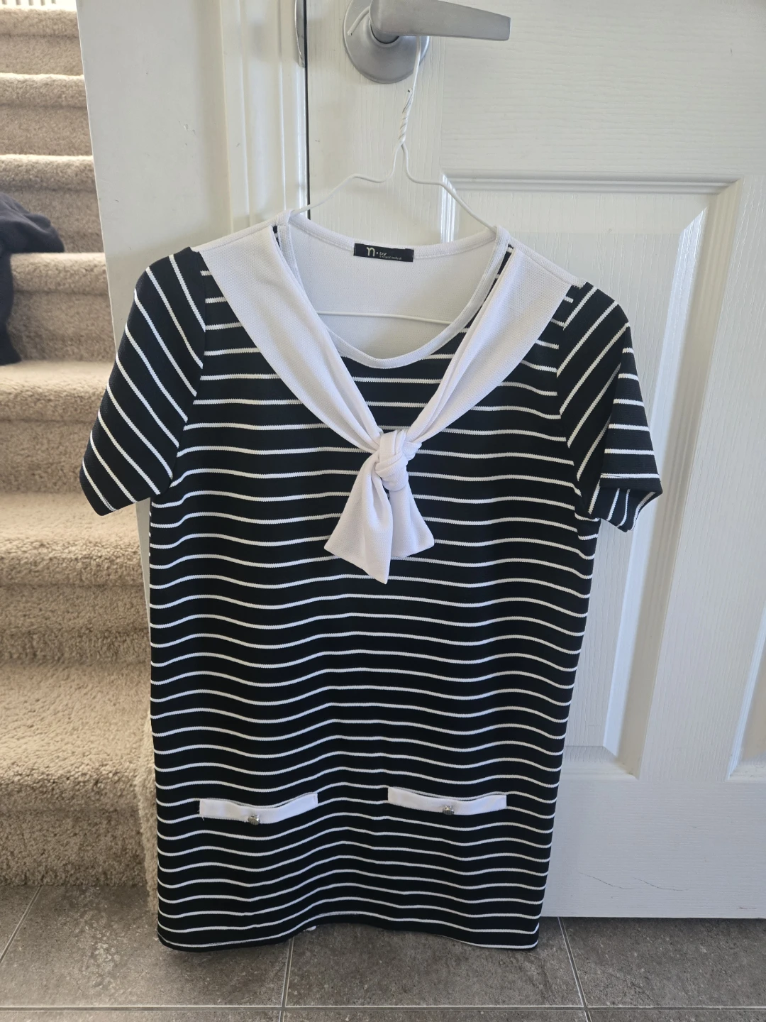 Dress-Small(Brand new) - photo 2