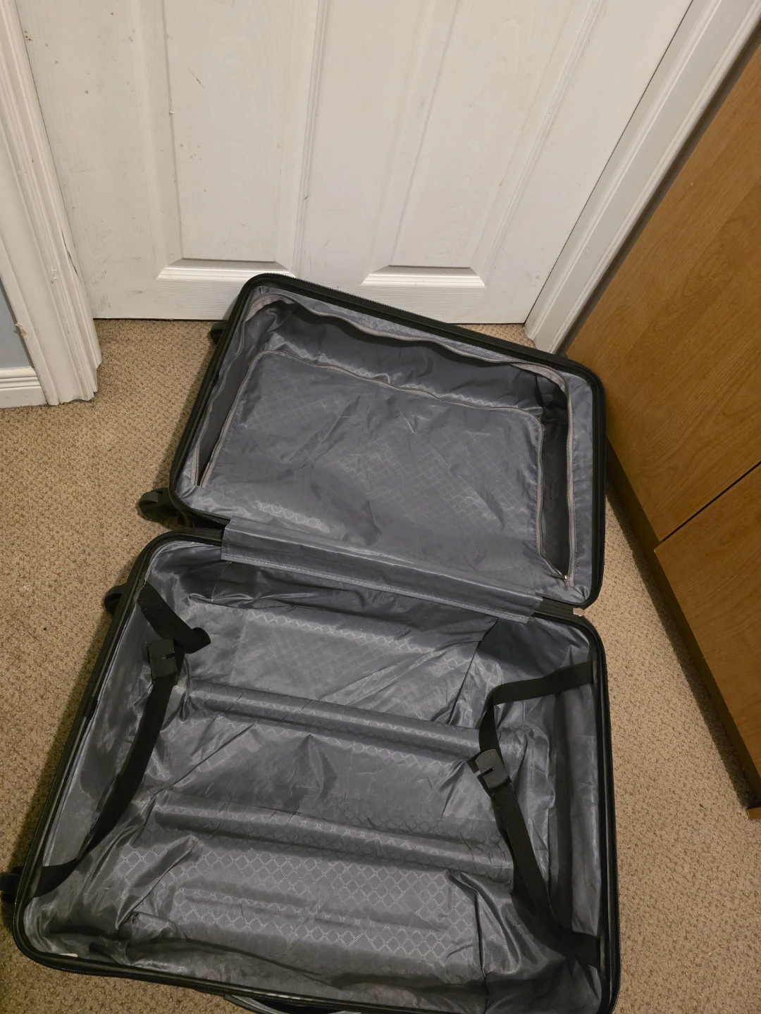 Safari Hard Shell Luggage bag - photo 3