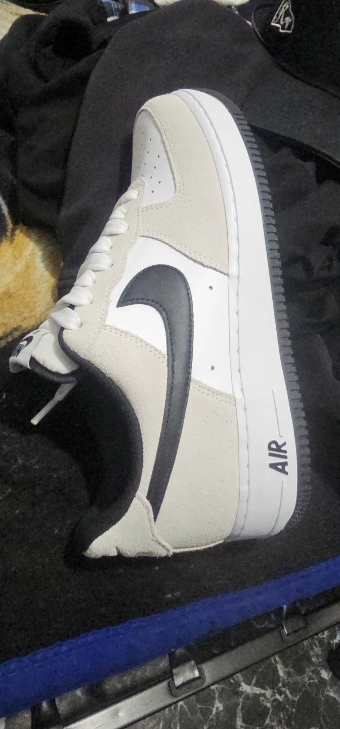 Nike Air Force 1 Sneakers