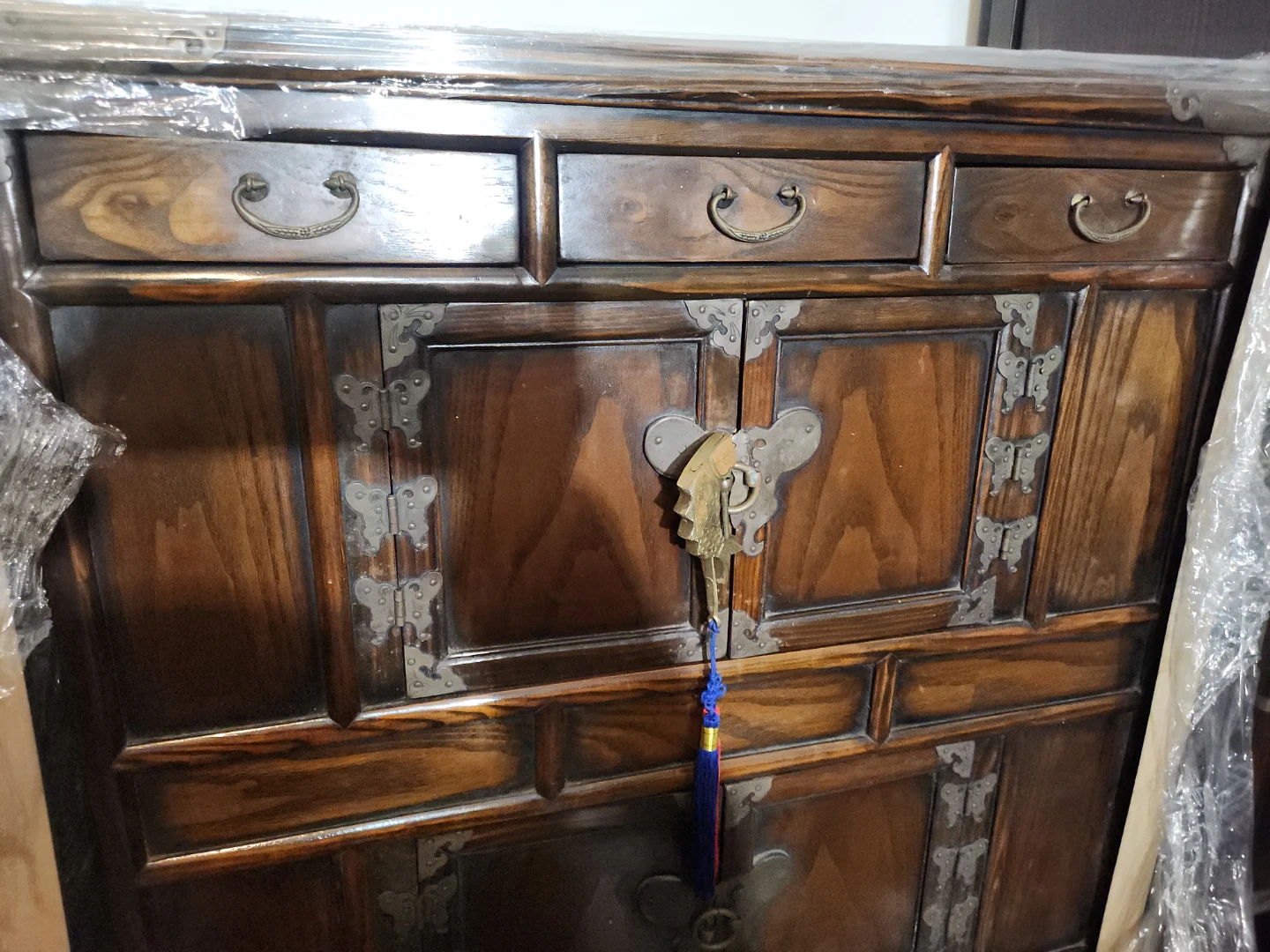 Traditional Korean Style Wooden Cabinet and Chest Set - photo 5
