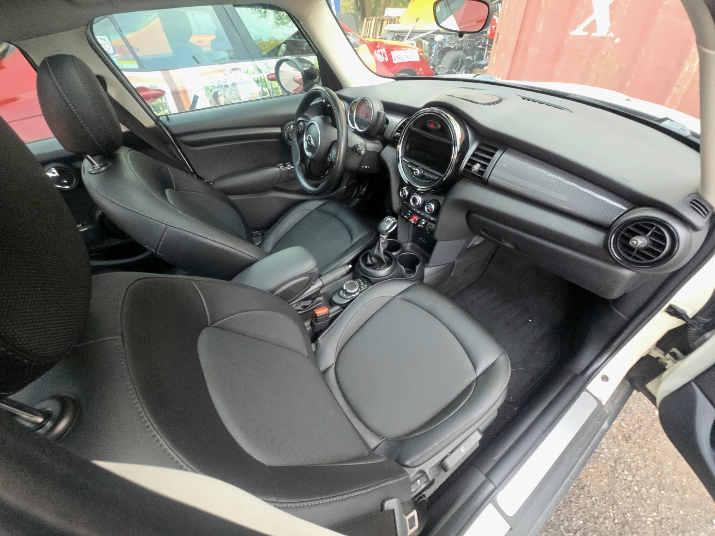 2017 Mini Cooper -  62000km ONLY. - photo 5