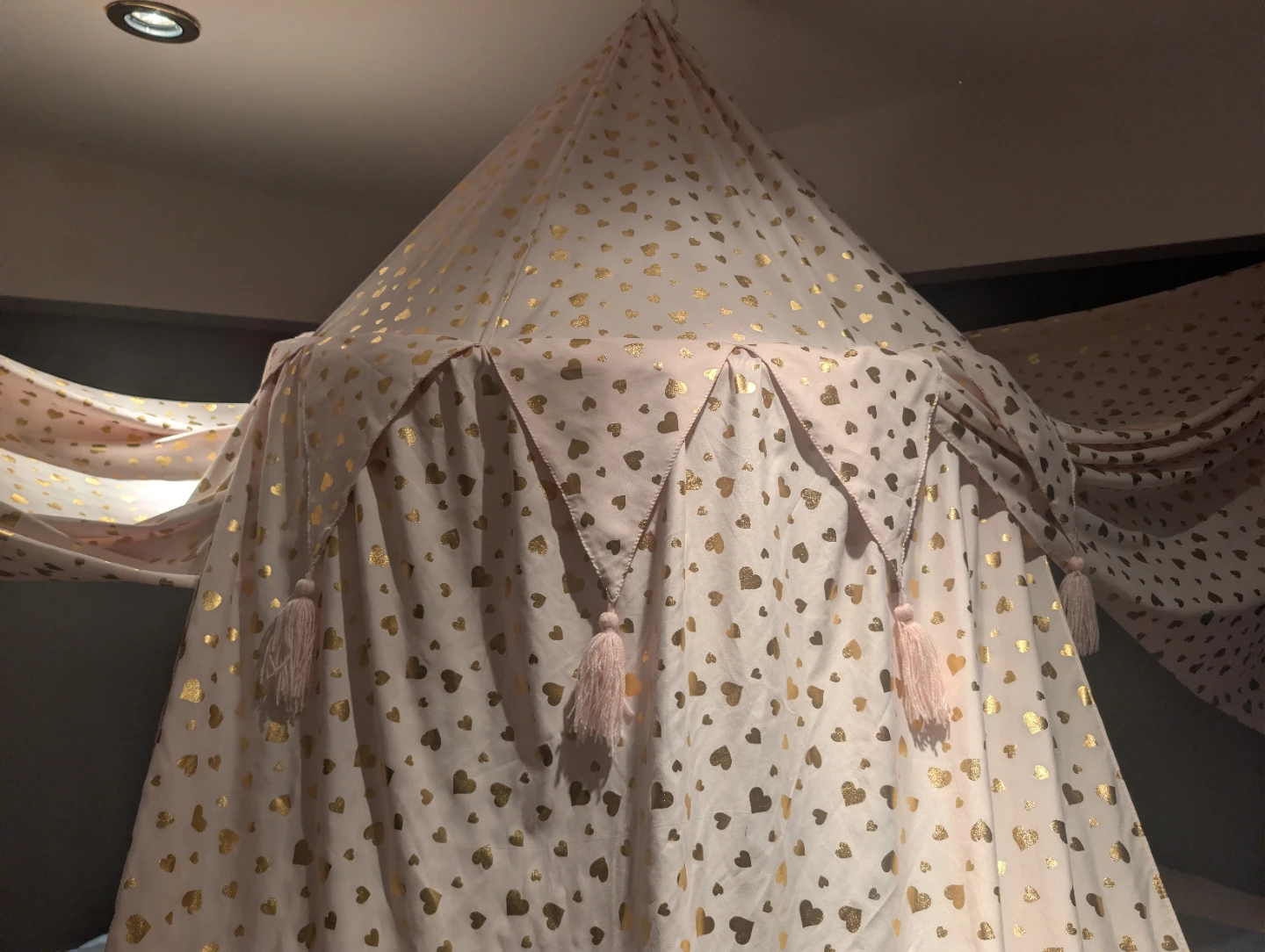 king size Pink and Gold Heart Print Bed Canopy - photo 4