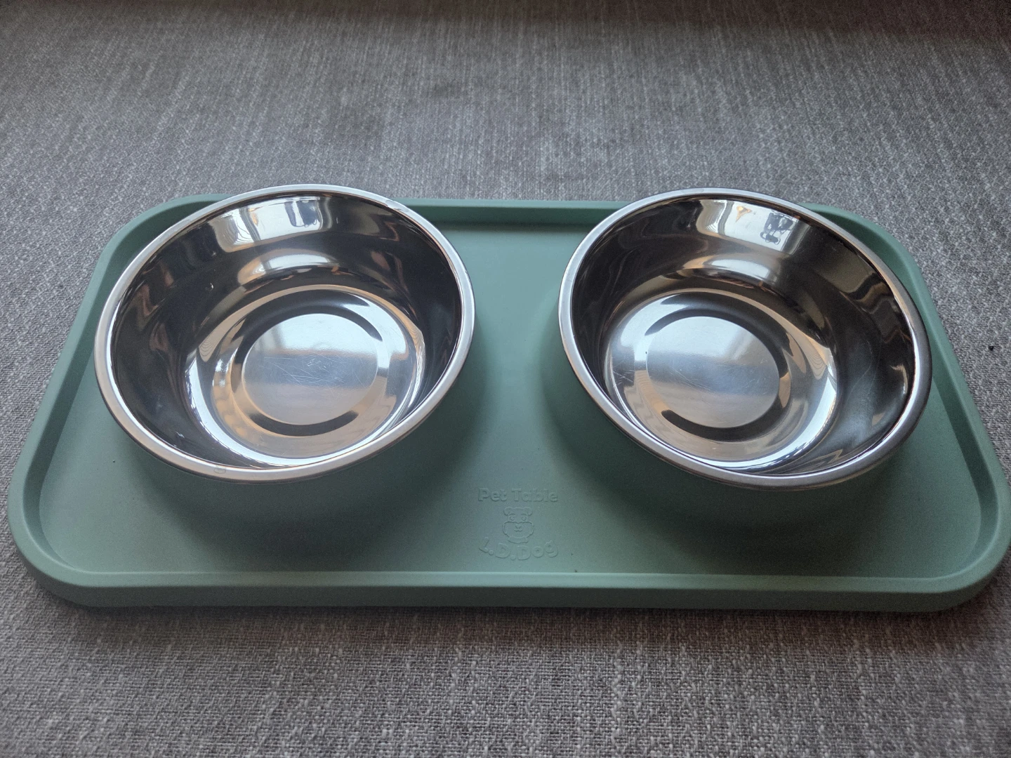 Cat Mat with Bowls