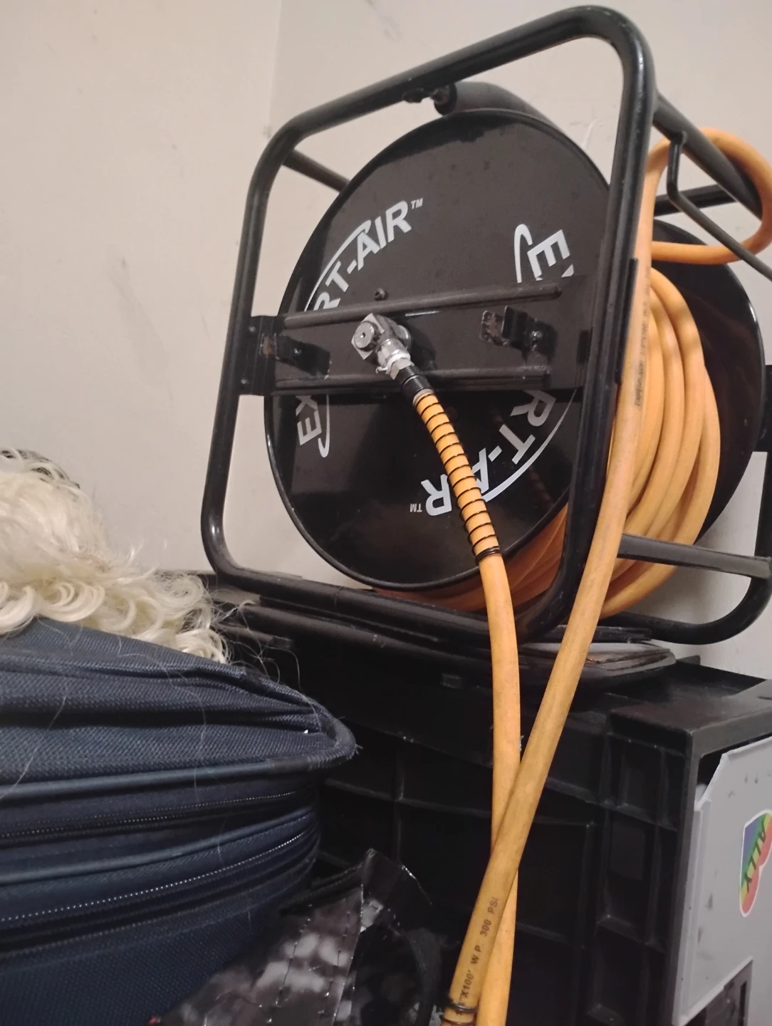 Maximum Whisper-Tech Air Compressor with Hose Reel - photo 2