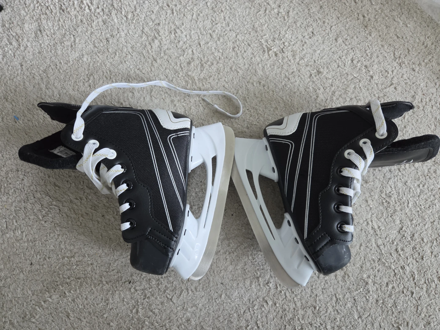 Vic Hockey HX1 Skates Youth Size 13 - photo 2