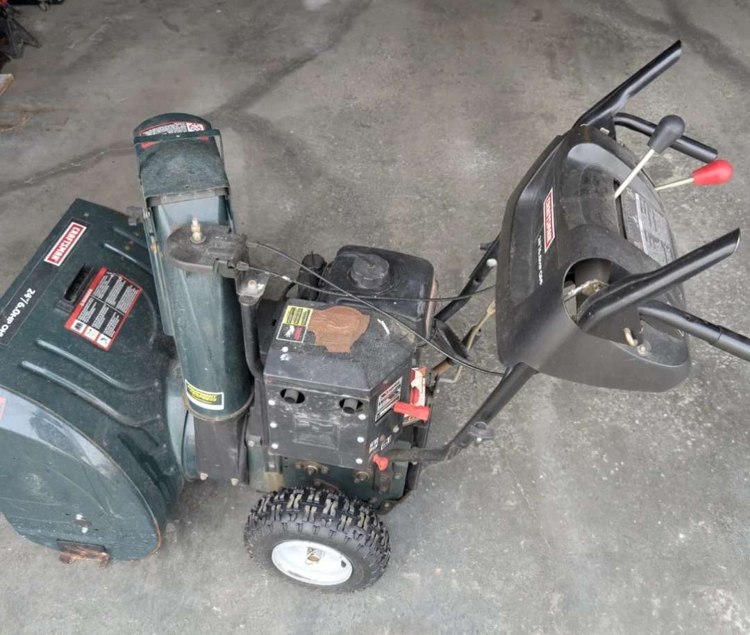 Craftsman 24" 6.0 HP with electric start