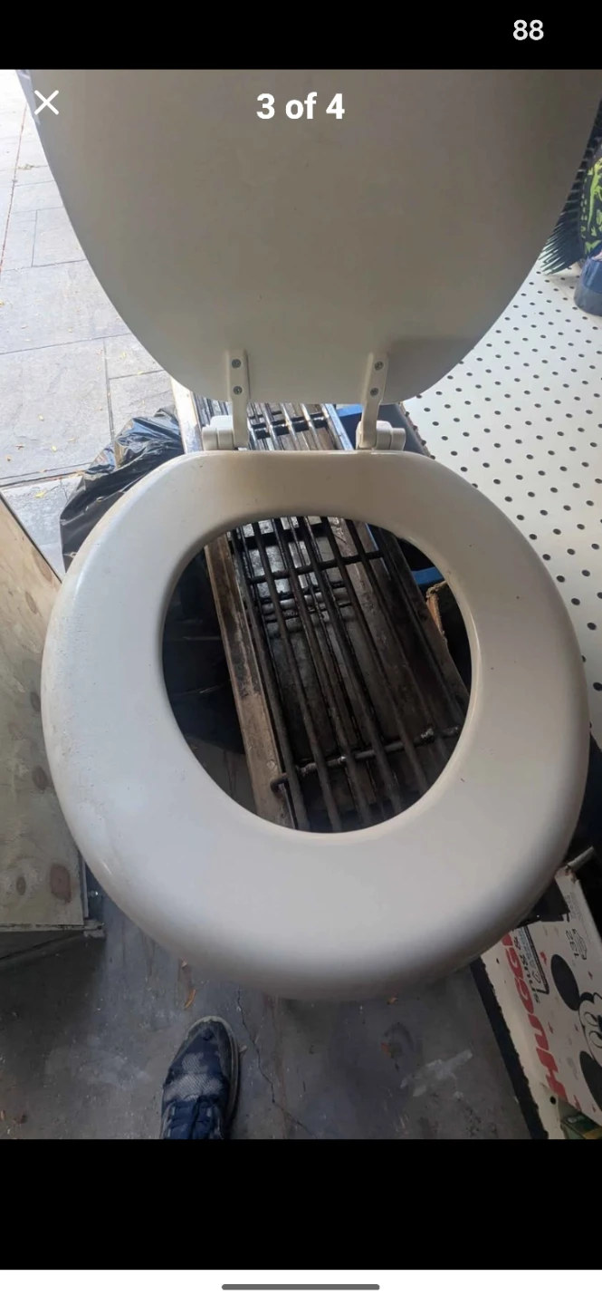 White Round Toilet Seat - photo 2