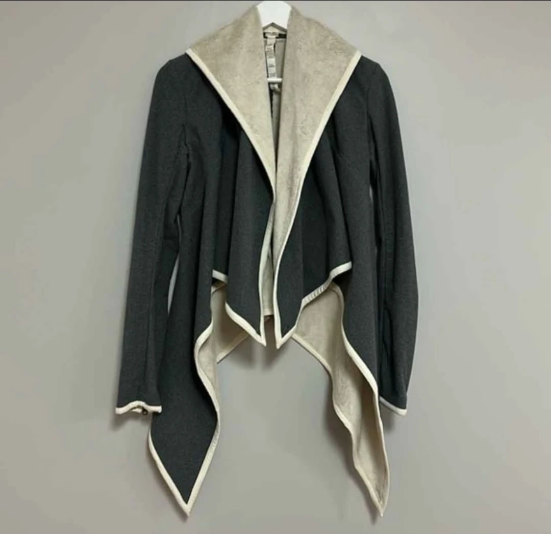 Lululemon Asymmetrical Wrap Jacket - photo 2