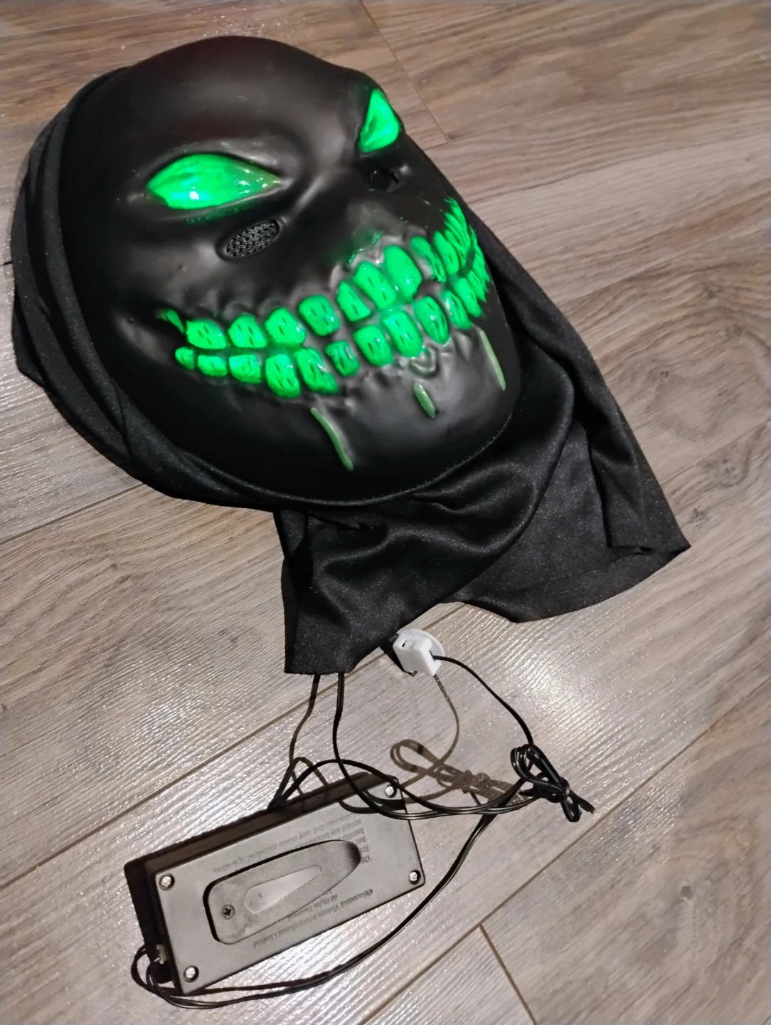 Light-up Halloween Skull Mask