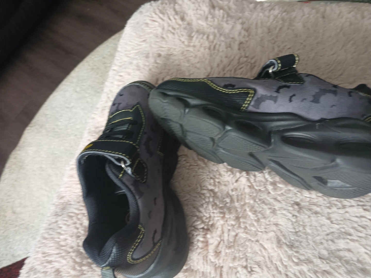Kids Batman Sneakers.  size 11 - photo 2