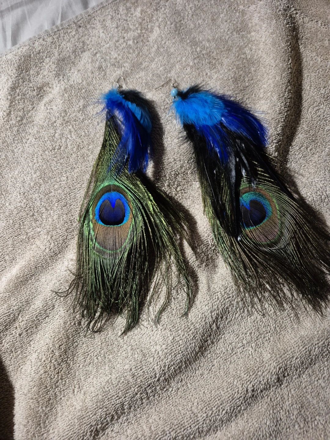 Peacock feather earrings with blue accents - photo 2