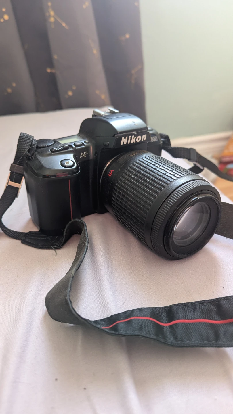 Nikon F-601 35mm Film Camera with Lens (needs battery) - photo 2