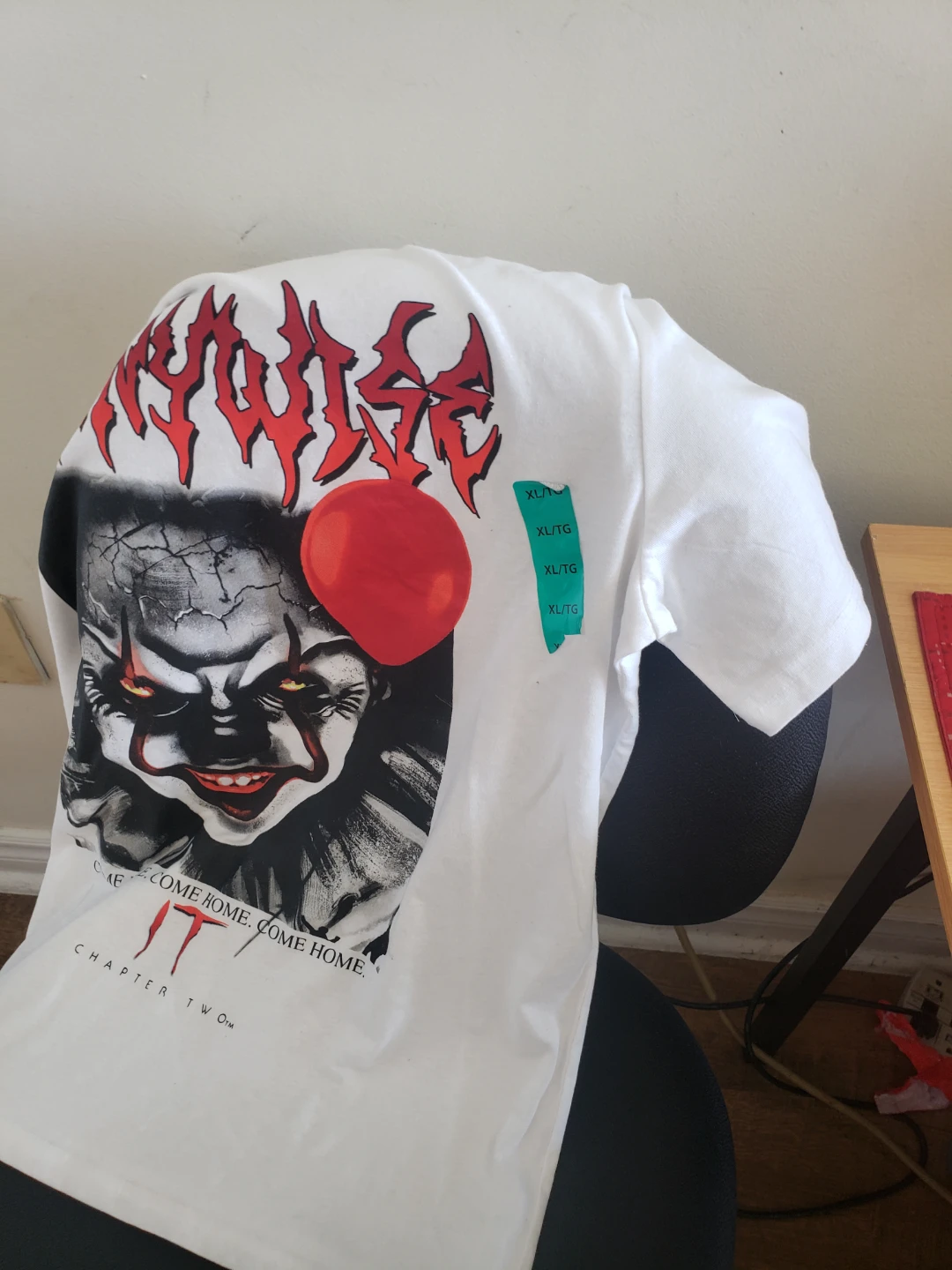 IT Chapter Two T-Shirt and Mug Set