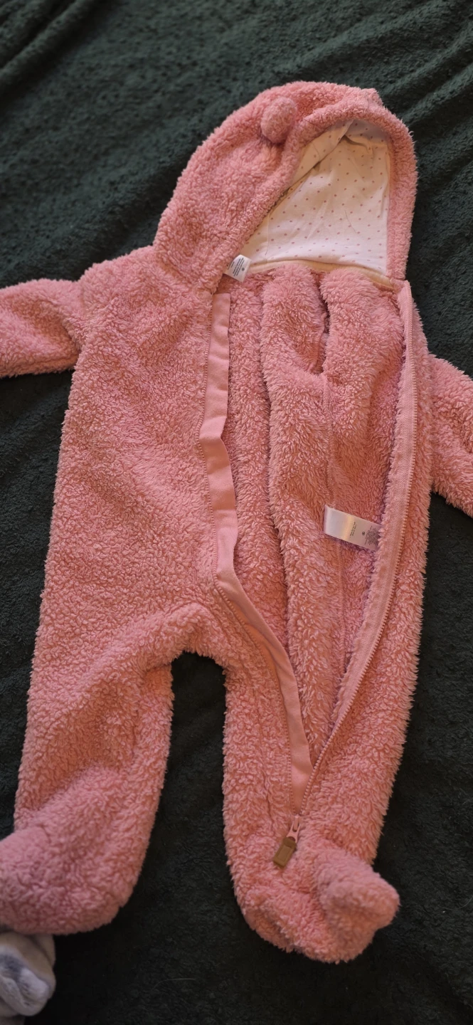 Assorted Baby Snowsuits and Baby Bundle (Newborn to 6–9 Months) - photo 5