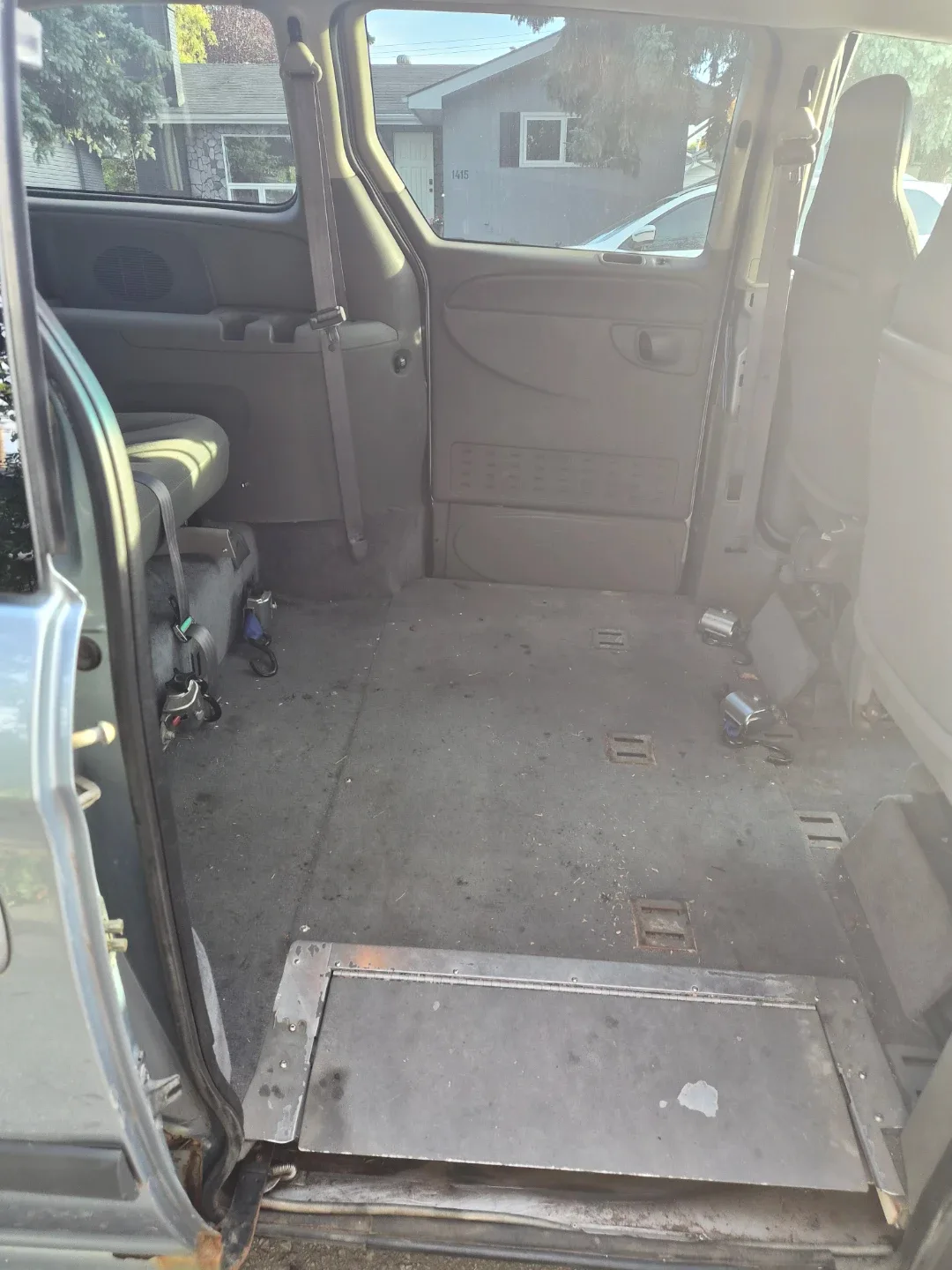 Wheelchair accessible Van - photo 4