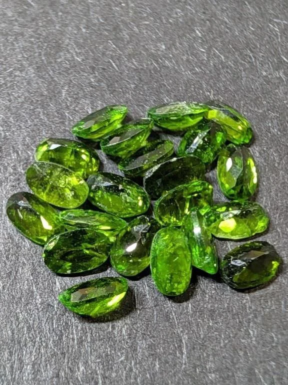 Chrome diopside ~5ct - photo 3