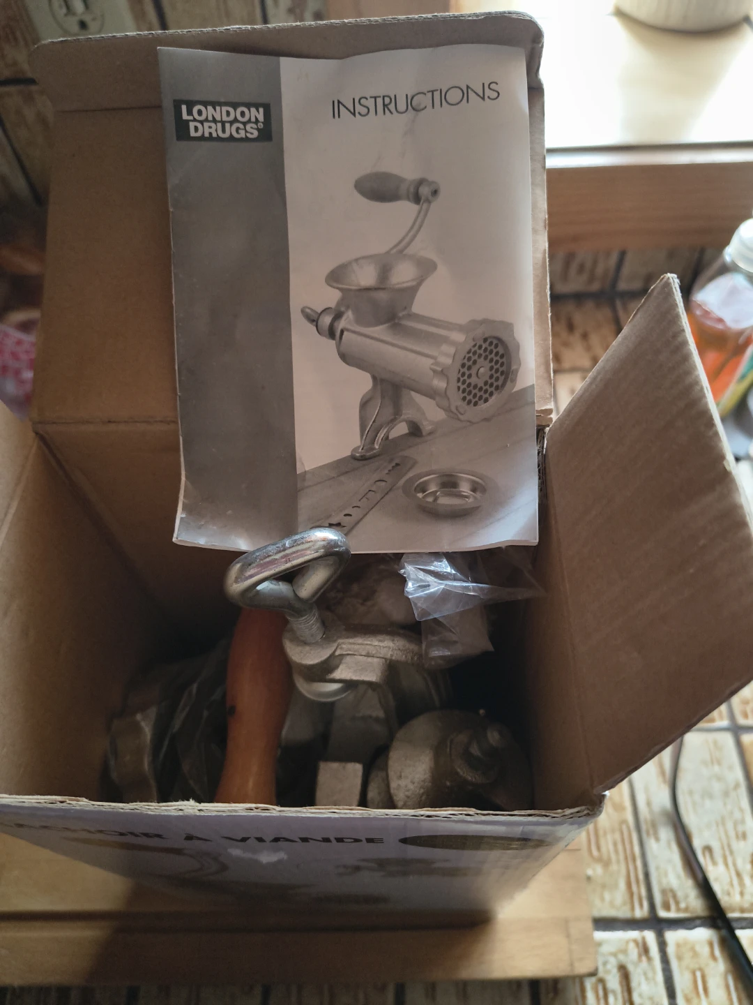 London Drugs Meat Grinder Size 8 - photo 5