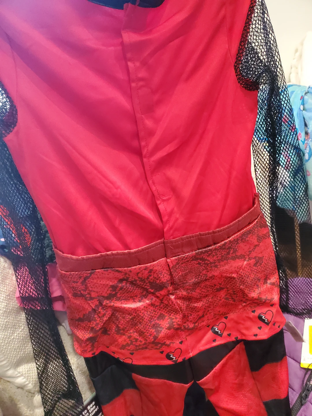 Disney Descendants Red Child Costume Size 5-6 - photo 5