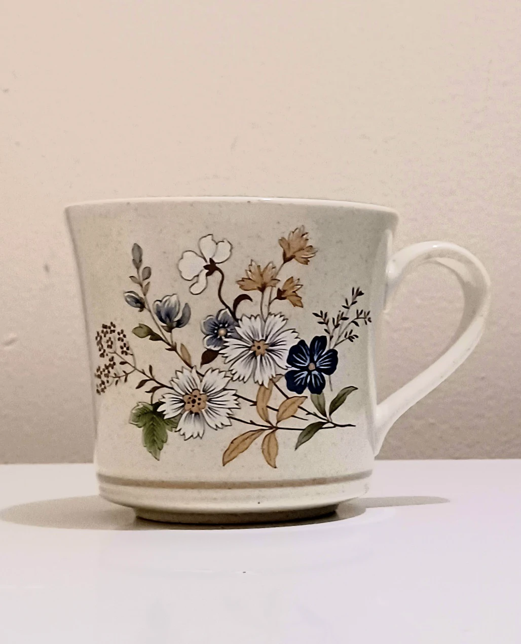 Vtg. Royal Doulton Lambethware Fairford Mug - photo 2