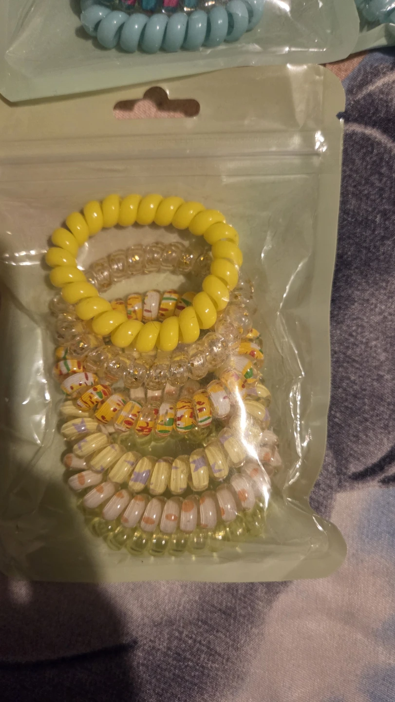 Cute bracelet also use as hair tie