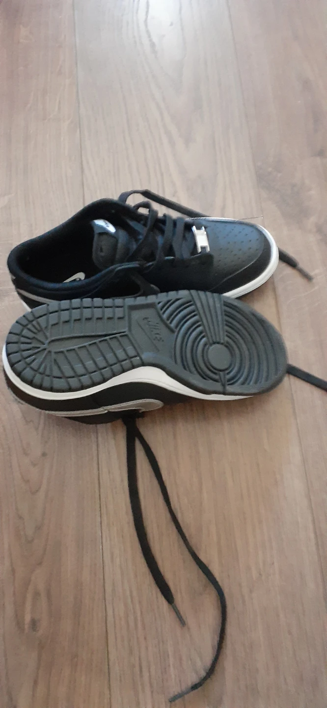 Nike Sneakers - photo 3