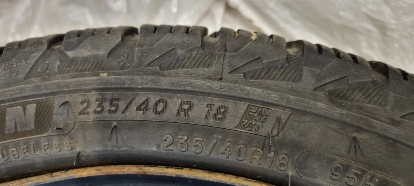 4 set of Michelin 235/40R18 Winter Tire on Steel Rim - photo 2
