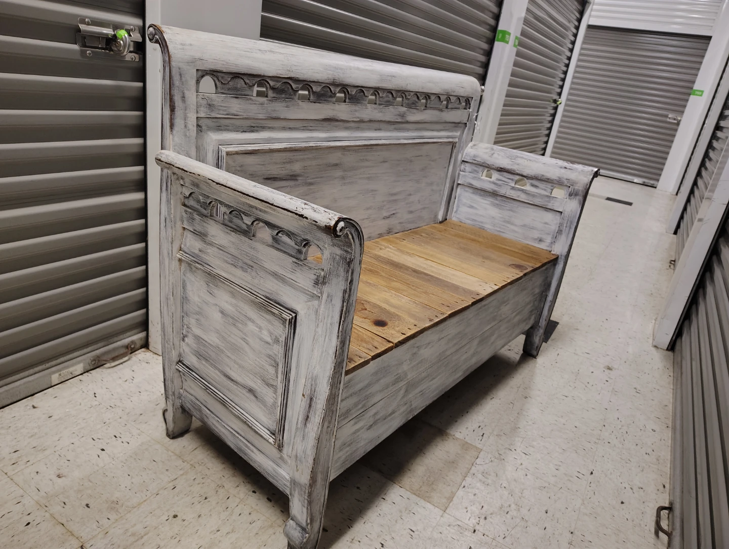 Distressed White Wood Entryway Bench - photo 3