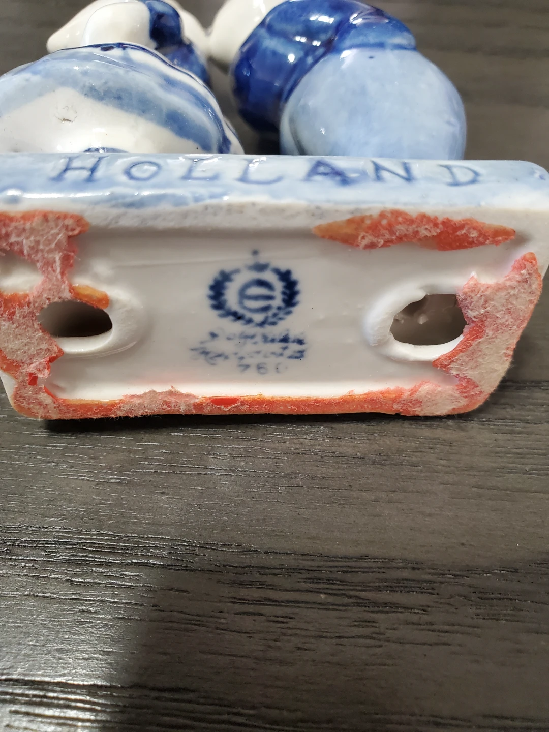 Delft Blue Kissing Couple Figurine - photo 2