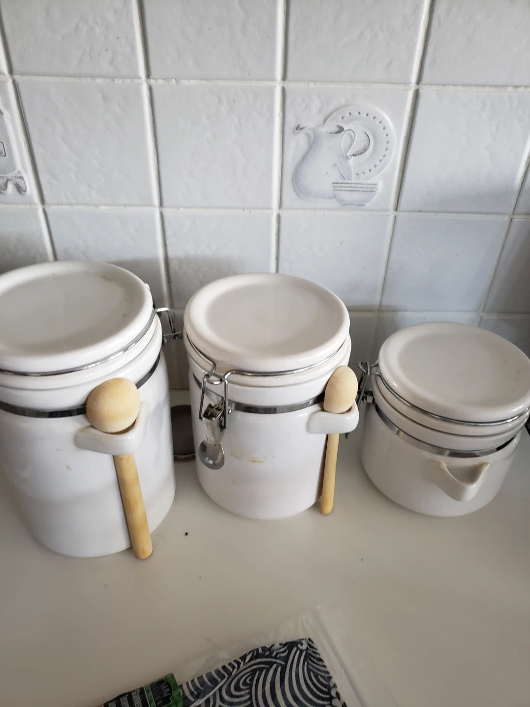 Set of 3 Ceramic Kitchen Canisters