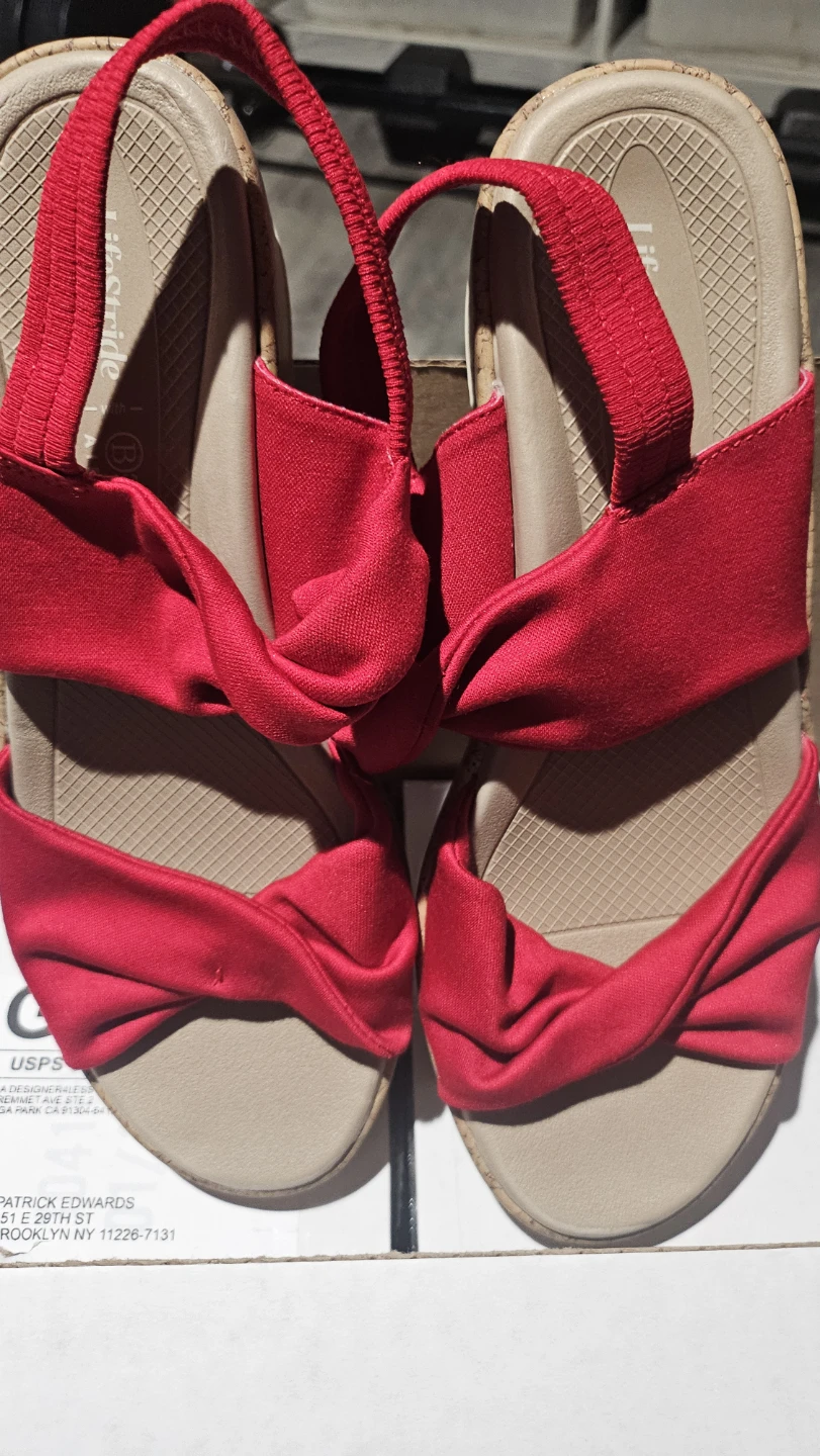 Bzees for LifeStride Red Sandals Size 9.5 M
