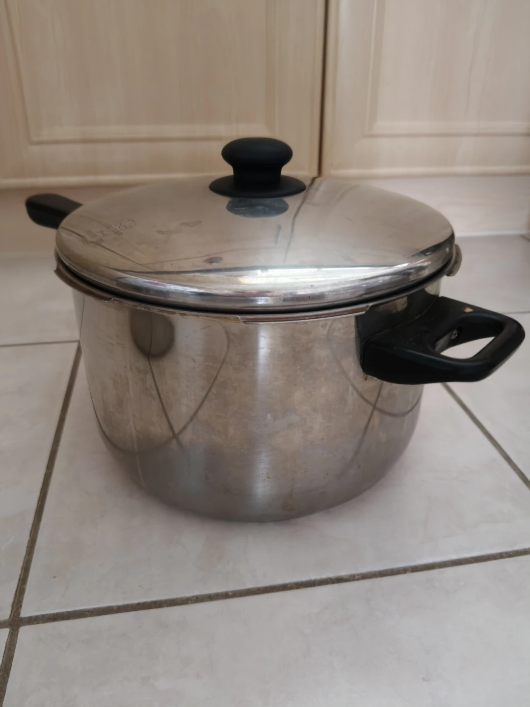 Stainless Steel Flower Brand Saucepan