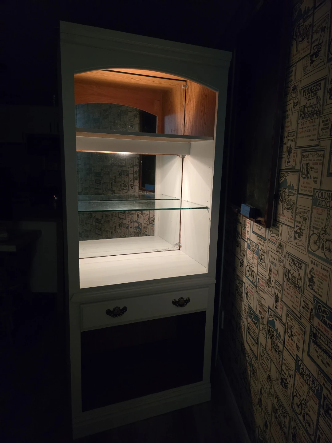 Palliser Display Cabinet with Drawer - photo 2