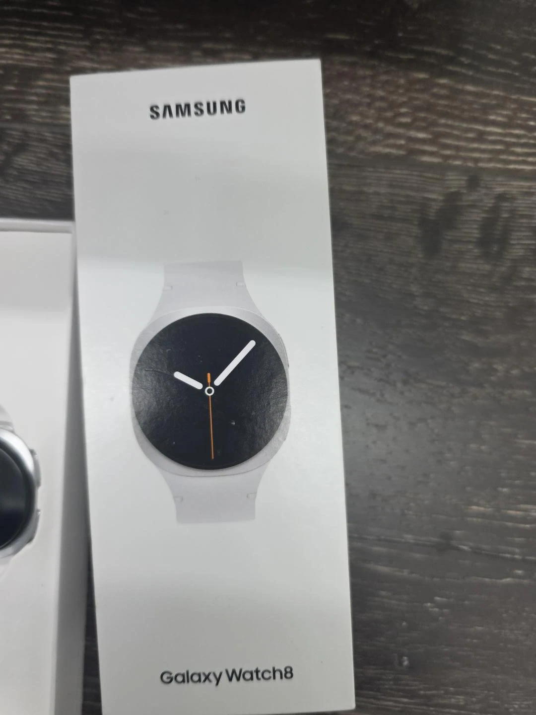 Samsung Galaxy Watch8 silver
