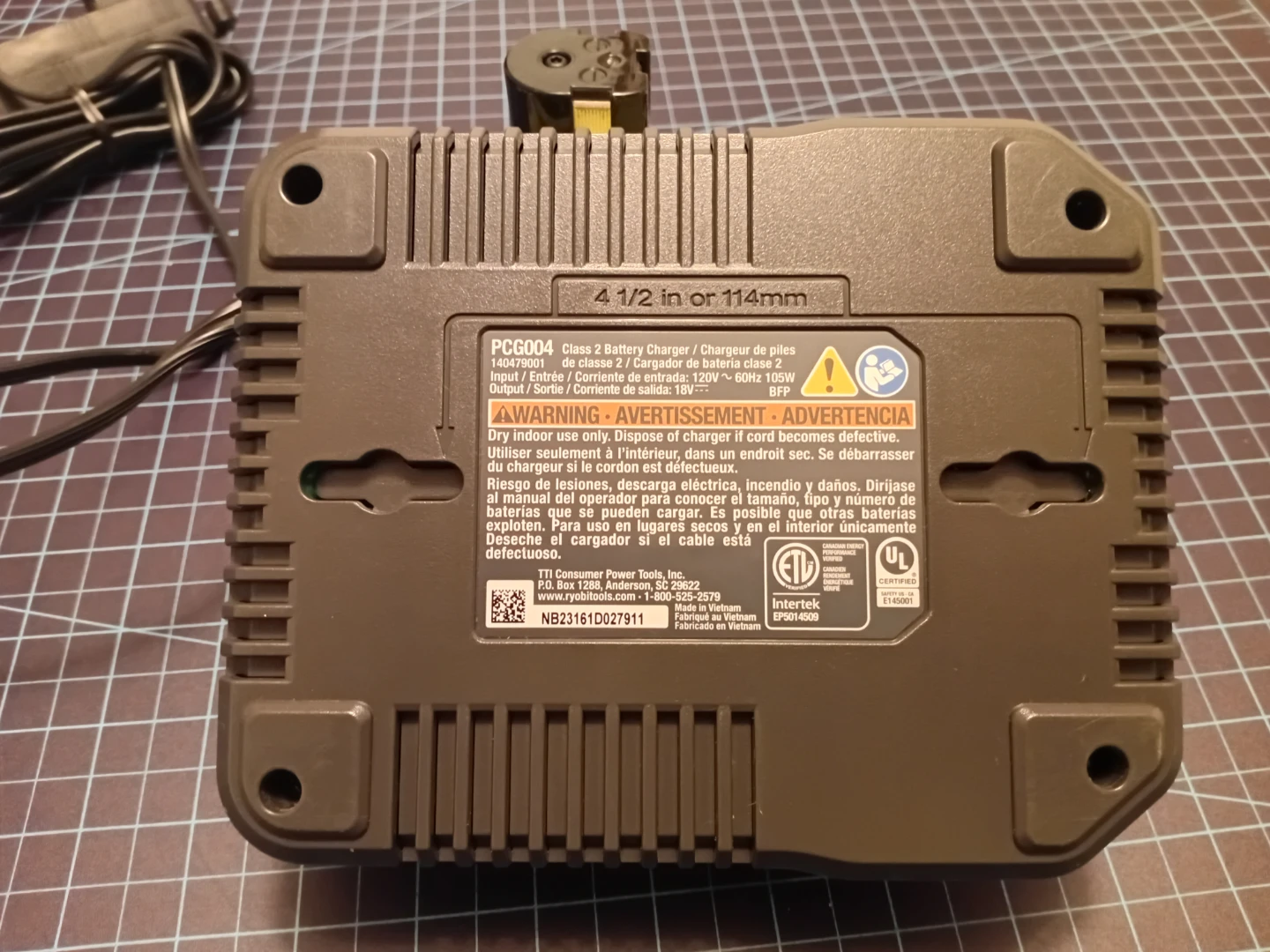 Ryobi ONE+ 18V Fast Charger and 1 battery - photo 2