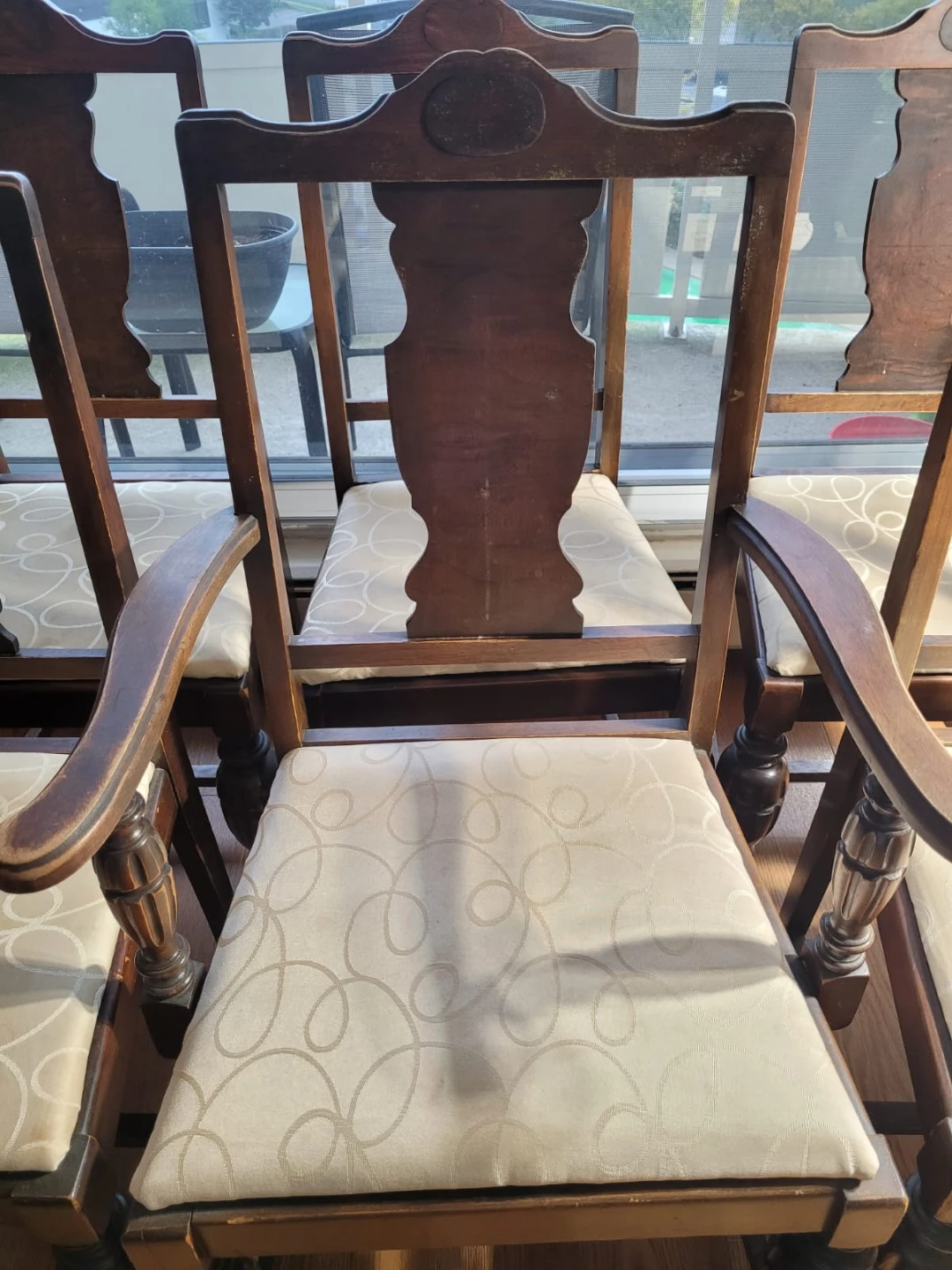 Wooden Dining Chairs – Set of 6 with 4 Covers
