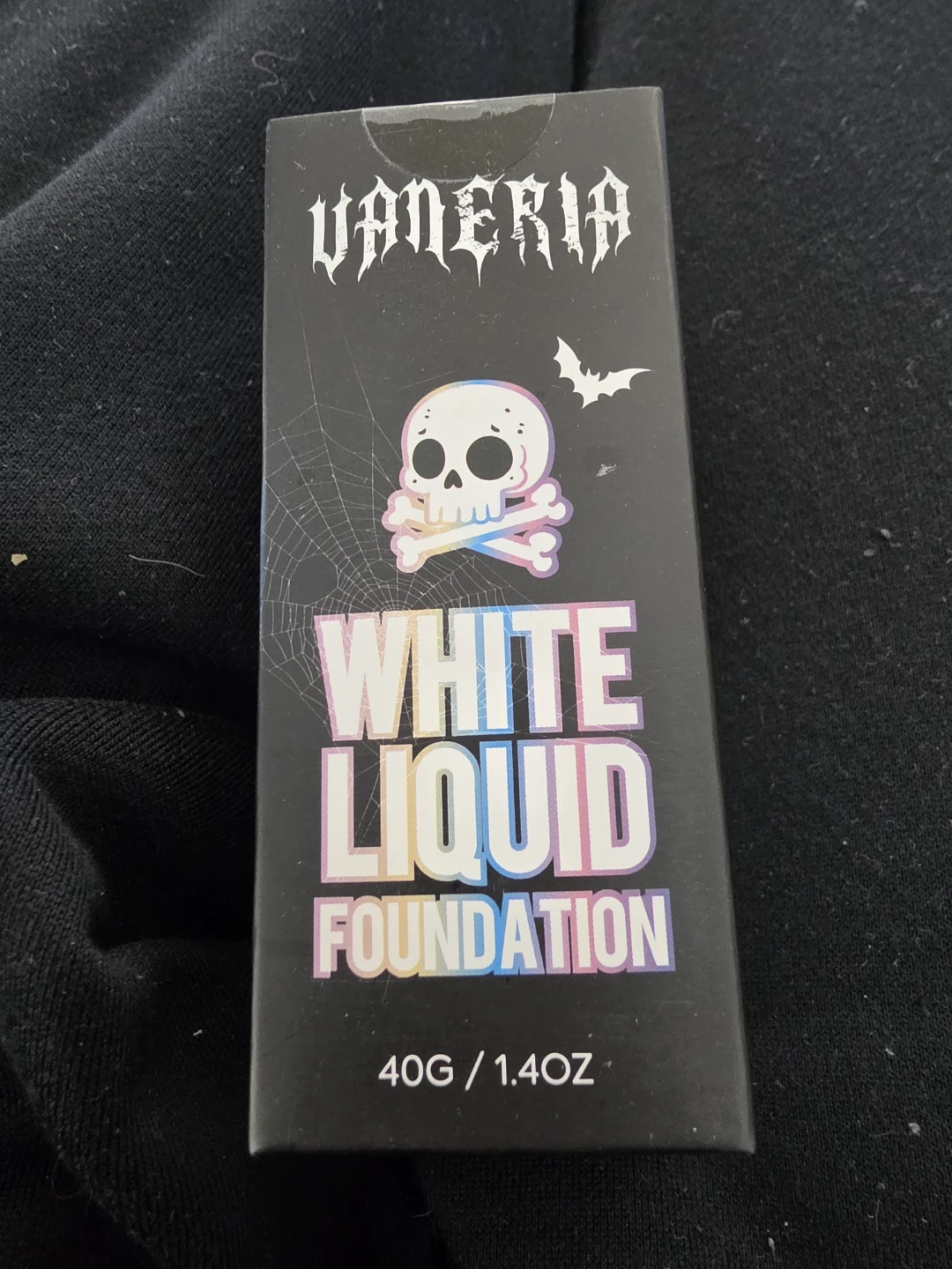 Vaneria White Liquid Foundation 40g