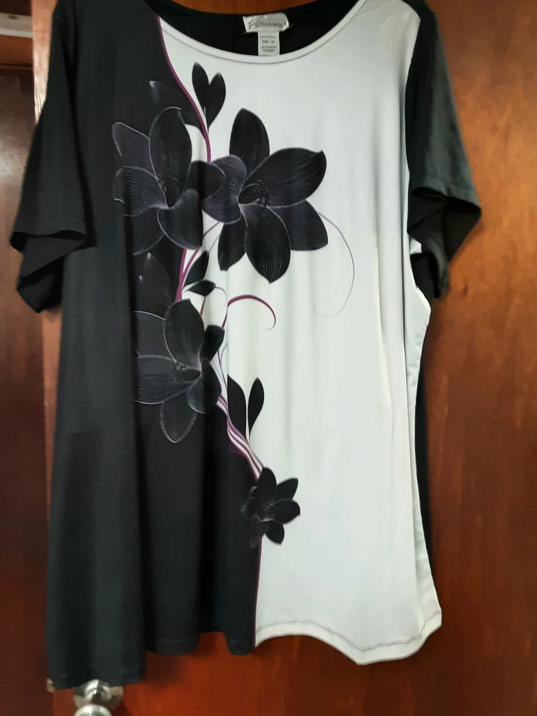 Easy Essentials Floral Print Top with black pants