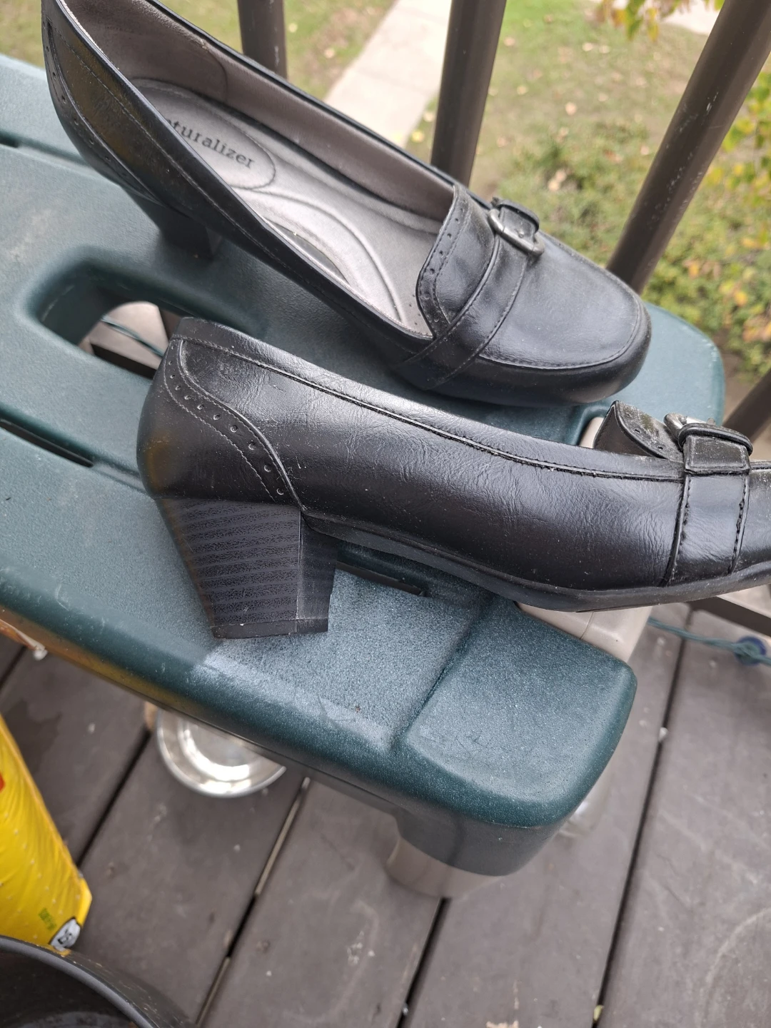 Naturalizer black loafers with block heels - photo 2