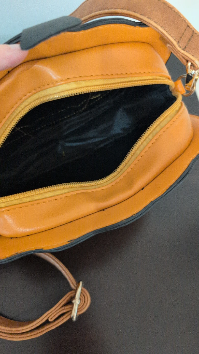 Pumpkin Shaped Crossbody Bag - photo 3