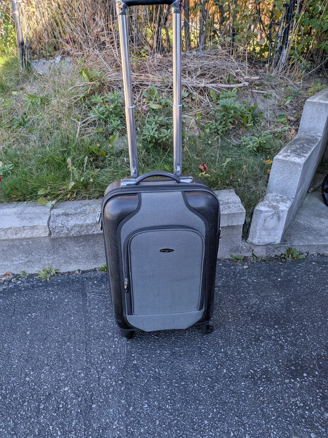 Samsonite 1910 Carry-On Suitcase - photo 2