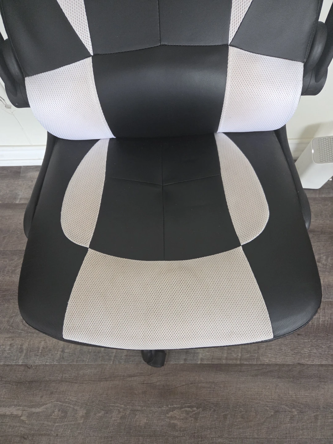 Chair - photo 3
