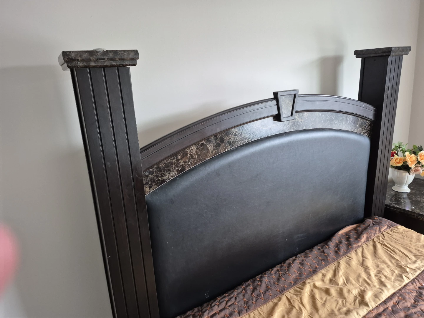 Dark Wood Bed Frame with Faux Marble Accent - photo 3